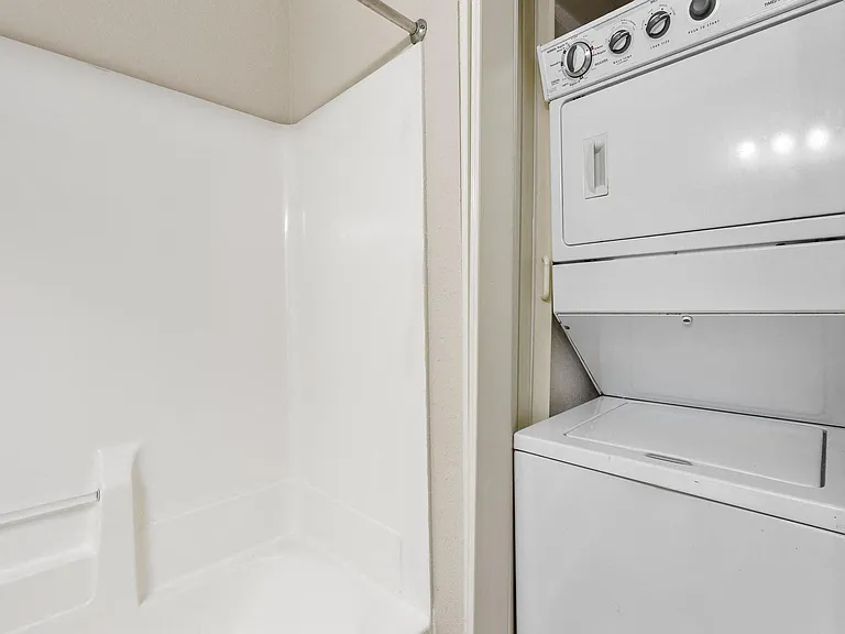 Diamond - 3 Bed / 2 Bath - 1,016 Sq.Ft.