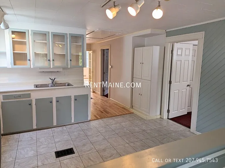 54 Penobscot St #1 — Photo 6