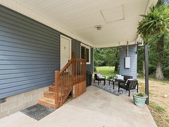 4th image of 1808 Anderson Ridge Rd
