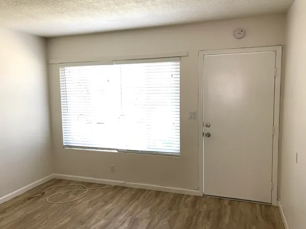 6691 Abrego Rd APT 7, Goleta, CA 93117