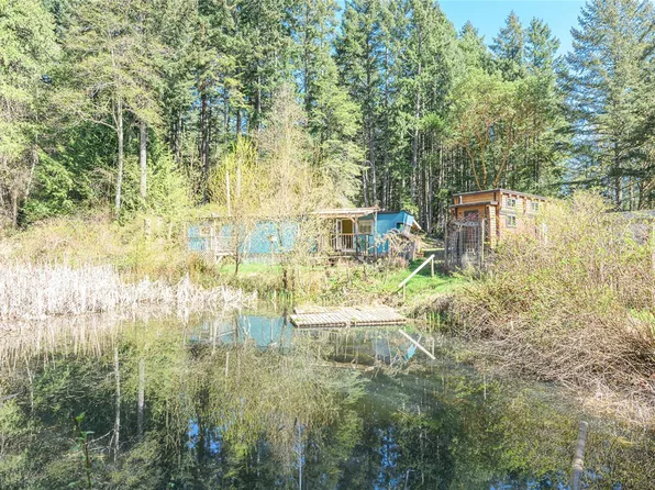 140 Saltair Ln, Saltspring Island, BC V8K 1Y5