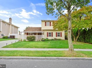 5813 Edge Ave, Bensalem, PA 19020