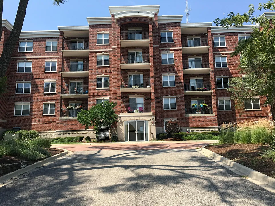 3420 N Old Arlington Heights Rd #203