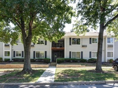 25 Steeplechase Ct, Somerset, NJ, 08873
