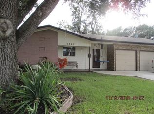 6841 Hazen St, Houston, TX 77074