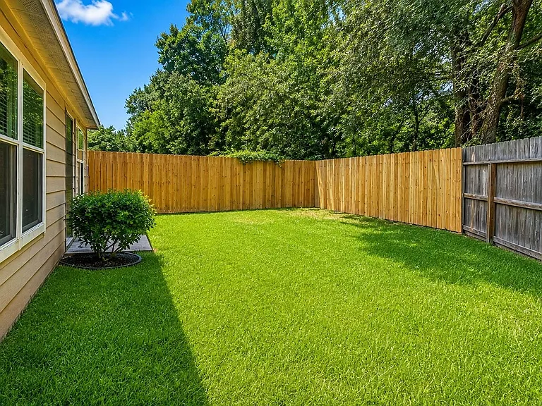 9227 Shaded Pines Dr — Photo 8