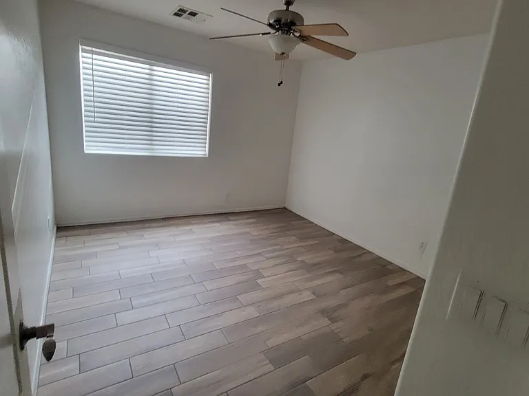 1483 E Douglas St — Photo 14