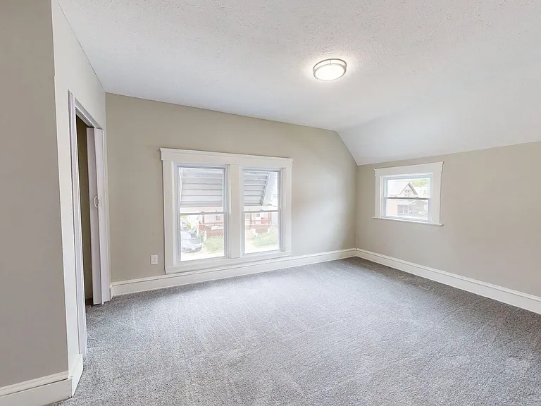 2027 W 105th St — Photo 54