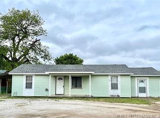 101 S 6th St, Davis, OK 73030
