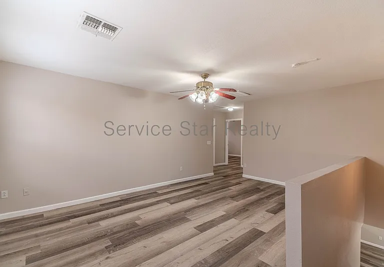 9425 W Wilshire Ave — Photo 13