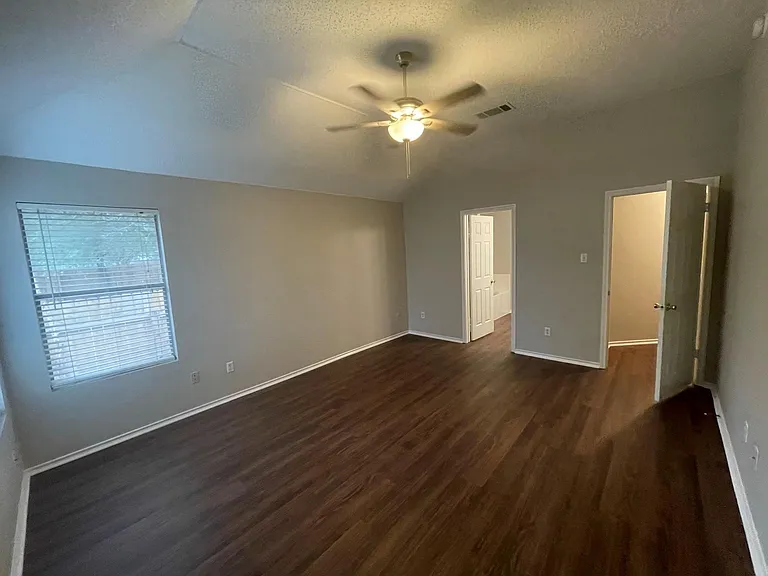 3625 Cheyenne St — Photo 8