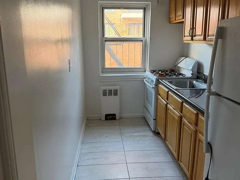 134-25 Cherry Ave #2B — Photo 1