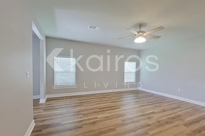 13739 Pinyon Dr — Photo 4