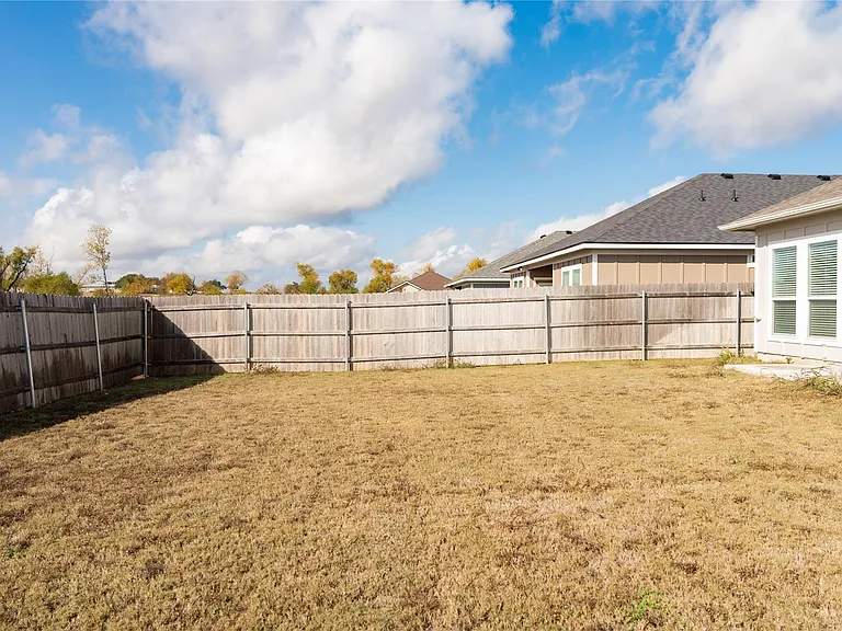 1419 Sideoats Ln — Photo 13