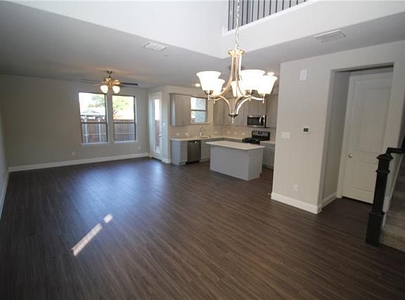 3rd image of 3053 Galveston St