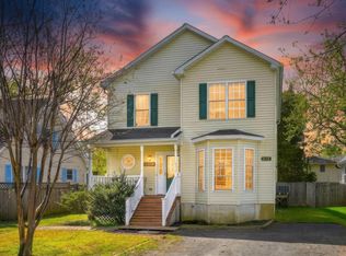615 Mann Rd, Deale, MD 20751