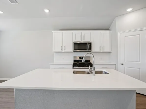 2109 Rannoch St, Sherman, TX 75092