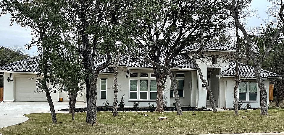 1st image of 2374 Geneseo Oaks
