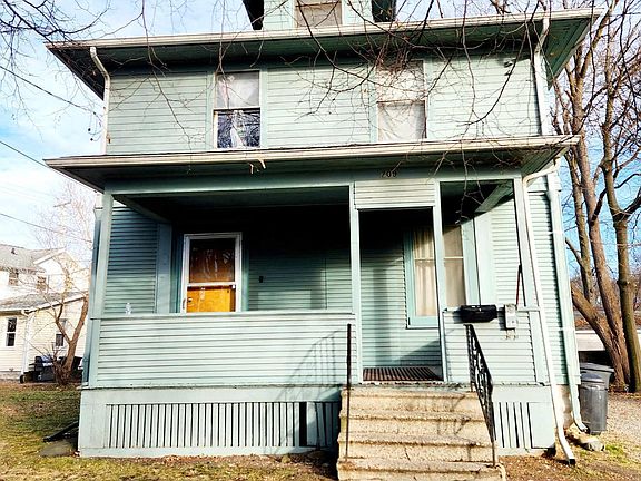 2nd image of 709 N Park Ave