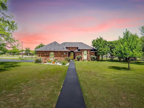 602 Newlin Ln, Granbury, TX 76048