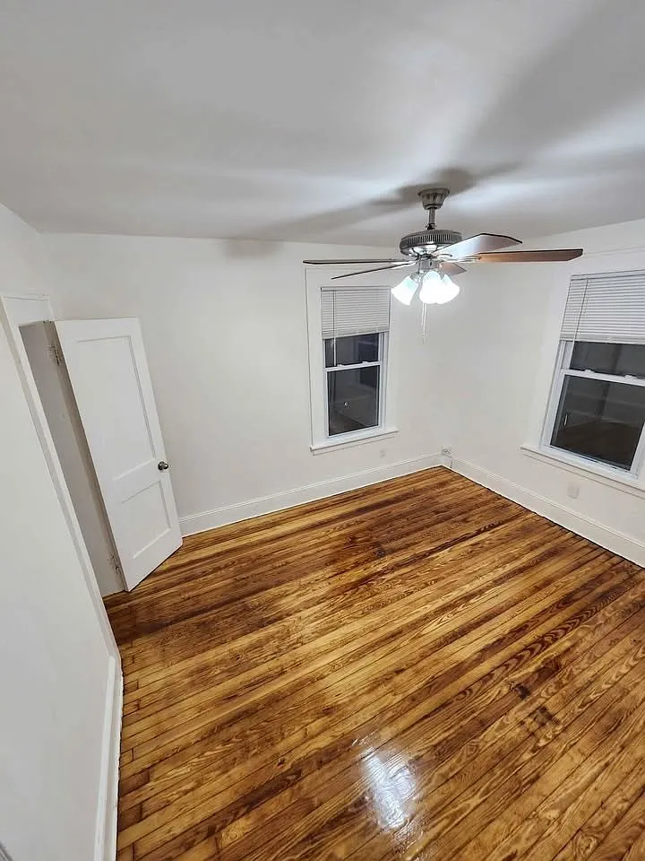 3 bed, 1150 sqft, $1,800 — Photo 2