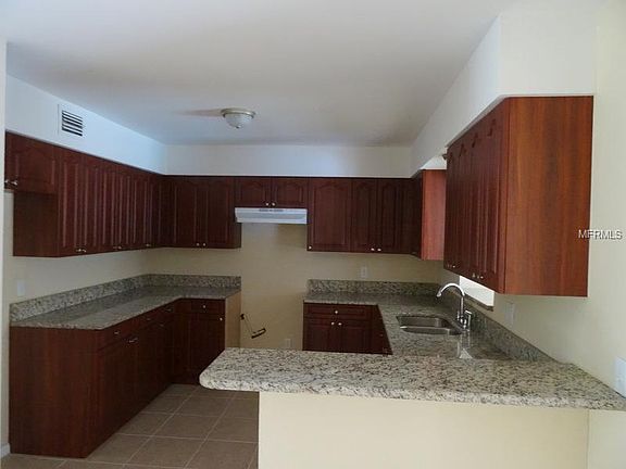 5th image of 10907 N 28th St