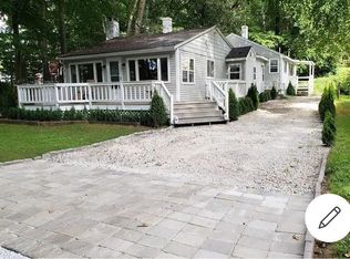 8 Vesta Rd, Natick, MA 01760