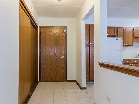 3rd image of 6441 W Warner Ave APT 404