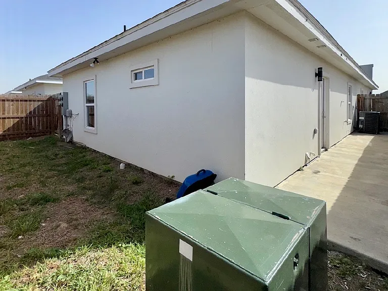 1805 Angelina Dr #2 — Photo 11
