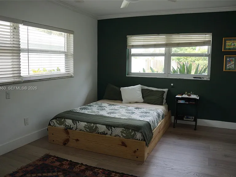 1251 SW 11th Ter — Photo 23