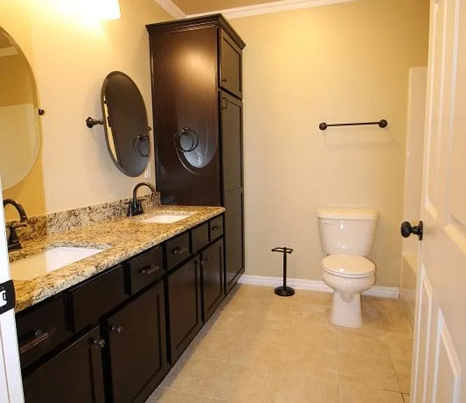 937 Robineta Ln — Photo 14