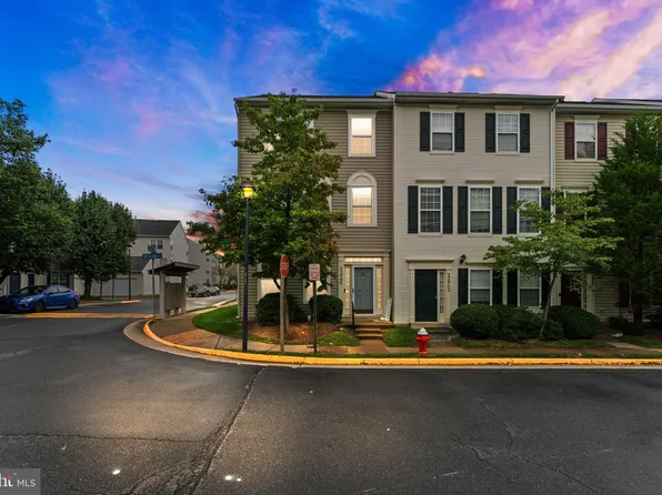 22900 Benson Ter, Sterling, VA 20166