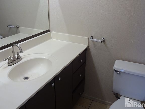 5th image of 2840 E Capri Cir APT 1
