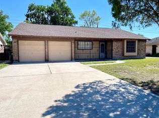 927 Greatwood Dr, Houston, TX 77013