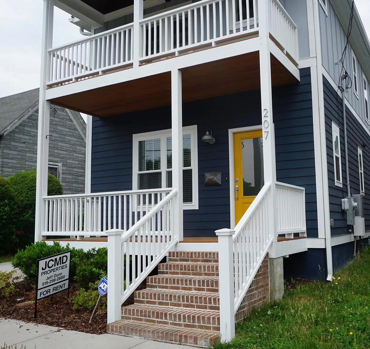 3 bed, 2.5 bath, 1250 sqft, $2,500 — Photo 2