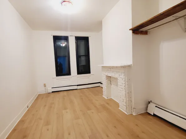 44 Storms Avenue image 3 of 5