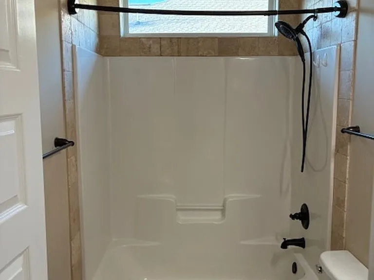 102 Miller Ct — Photo 33