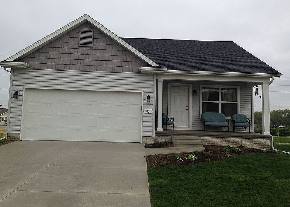 1st image of 9524 Grand Oaks Dr NE