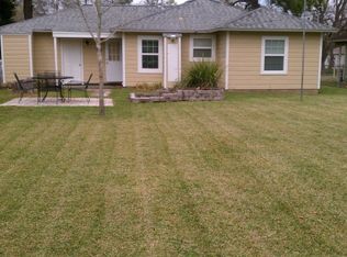 916 Wimberly St, Angleton, TX 77515