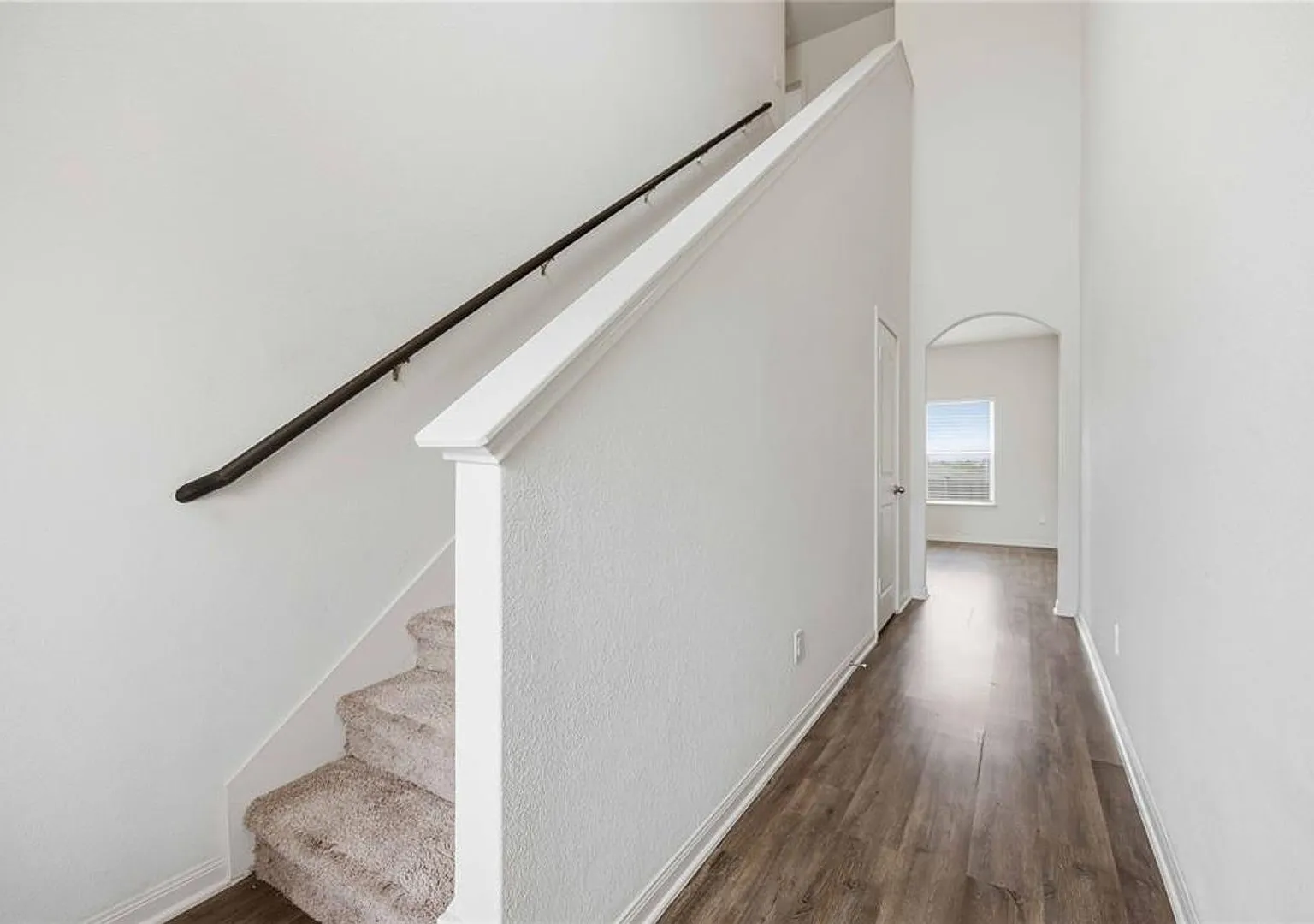 Charming Manor Home — Photo 2