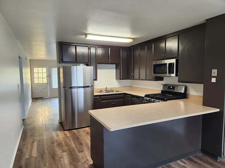 514 N Towne Ave #6 — Photo 5