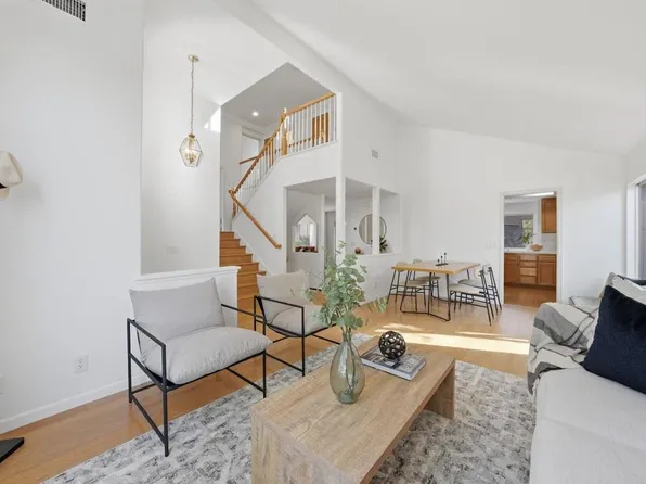 1843 Centennial Way, Escondido, CA 92026