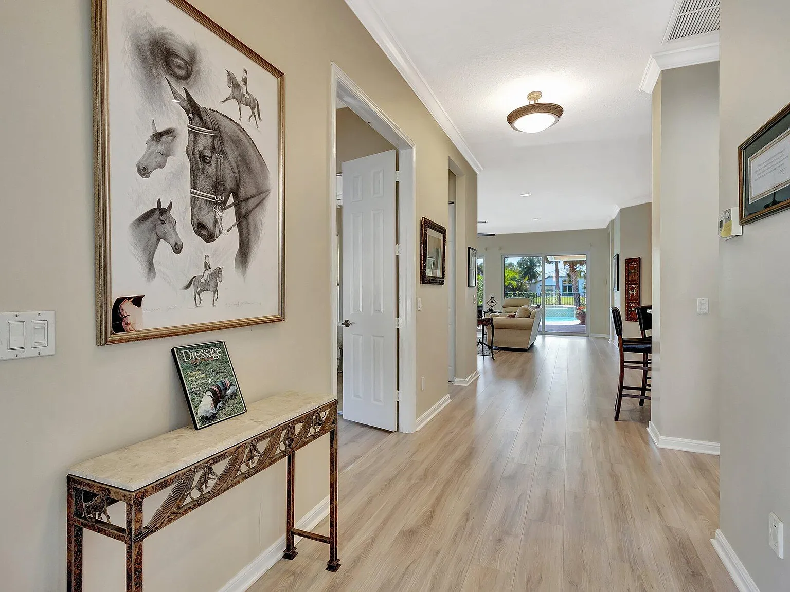 2 bed, 2.0 bath, 2018 sqft, $2,800 — Photo 2