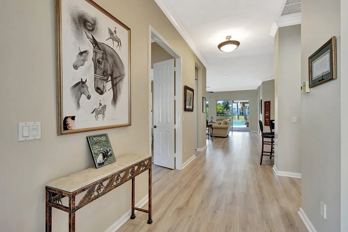 Building Photo - 2941 Twin Oaks Way