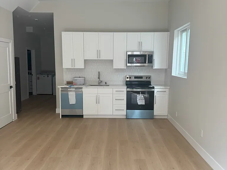 444 Union St #444 — Photo 6