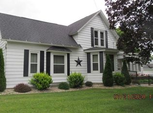 32853 3rd St, Lone Rock, WI 53556