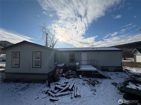 87 Canyon Creek Road, Oroville, WA 98844