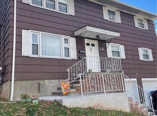 23 Long Hill Rd, Colonia, NJ 07067