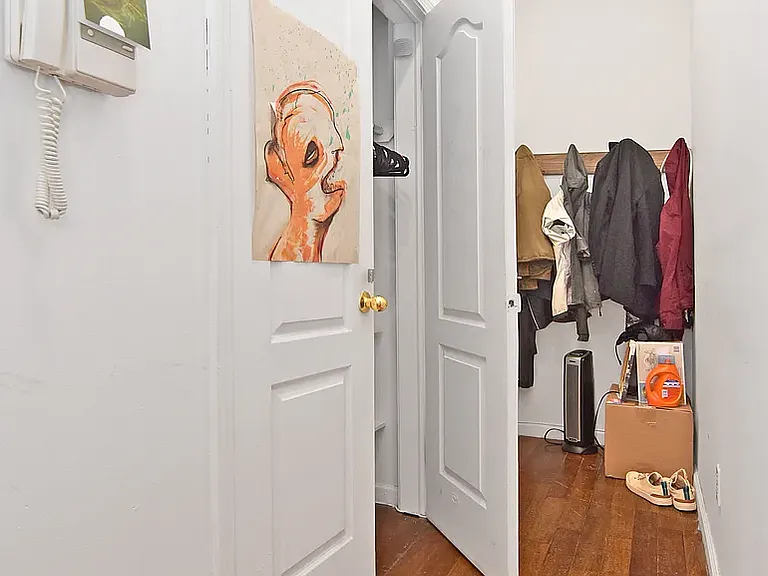 170 Allen St #1A — Photo 7