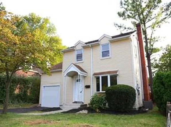 2432-2434 S Law St, Allentown, PA 18103